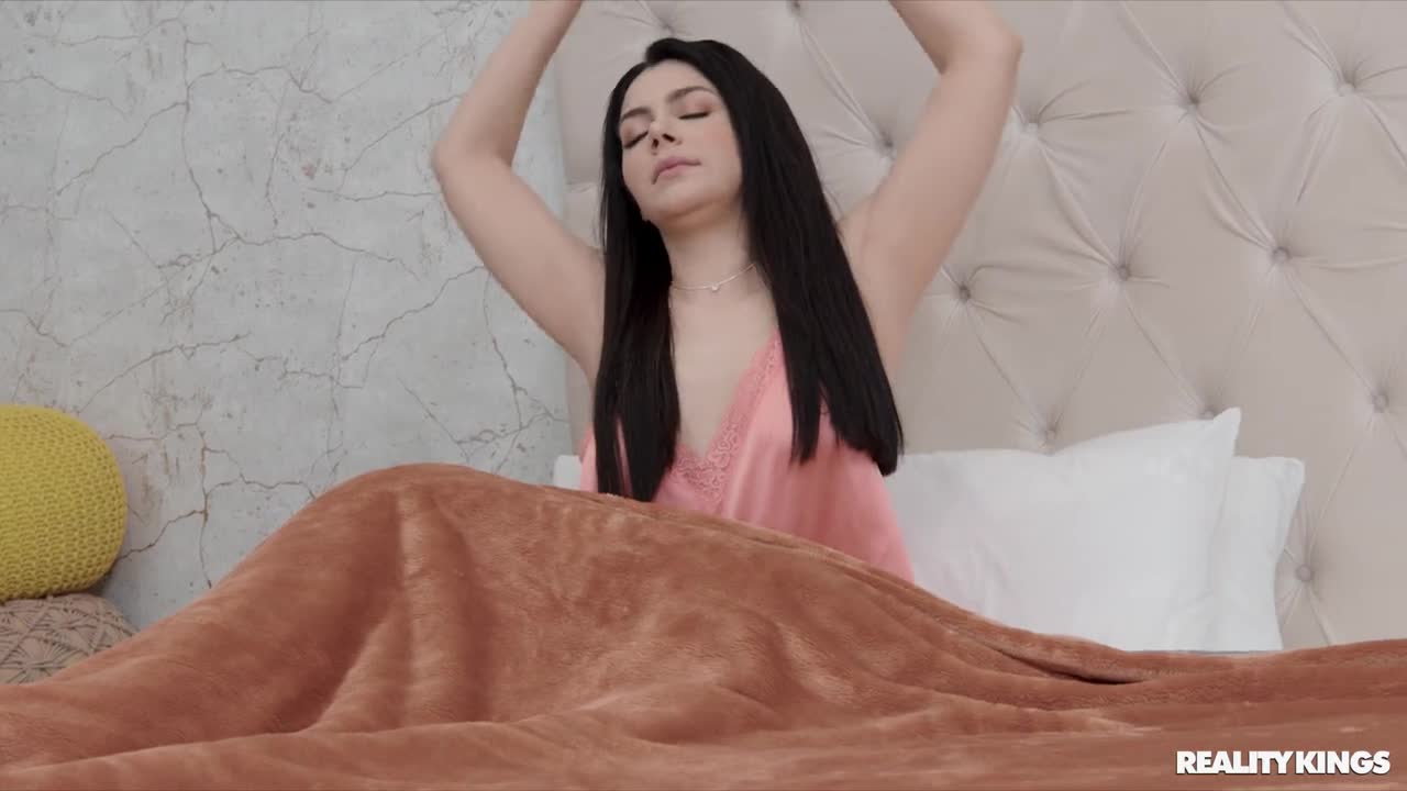WeLiveTogether Valentina Nappi And Alexis Tae - Porn video | ePornXXX