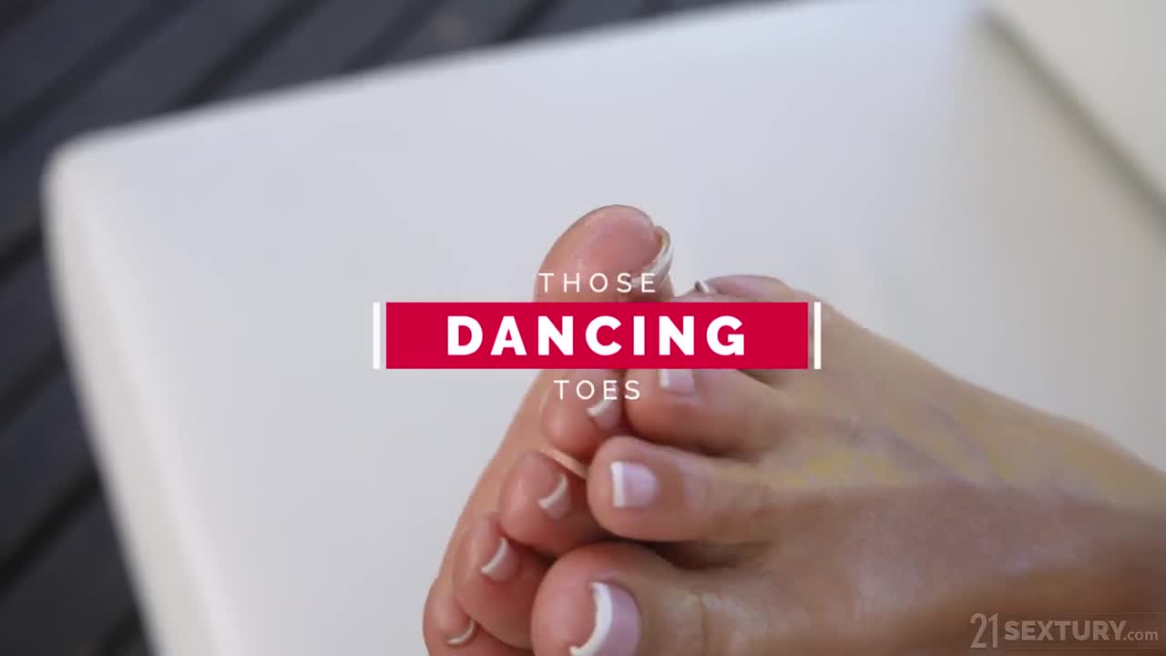 FootsieBabes Lara Lee Those Dancing Toes - Porn video | ePornXXX