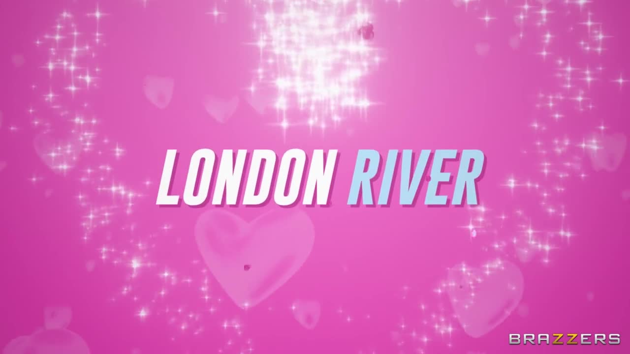 ZZSeries London River American Bimbo Part Conservative MILF - Porn video | ePornXXX