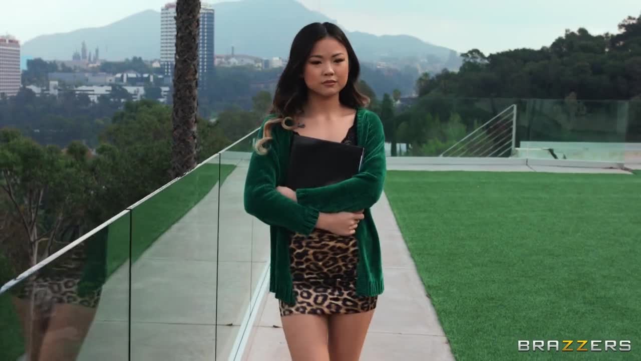 BrazzersExxtra Lulu Chu Baiting Him - Porn video | ePornXXX