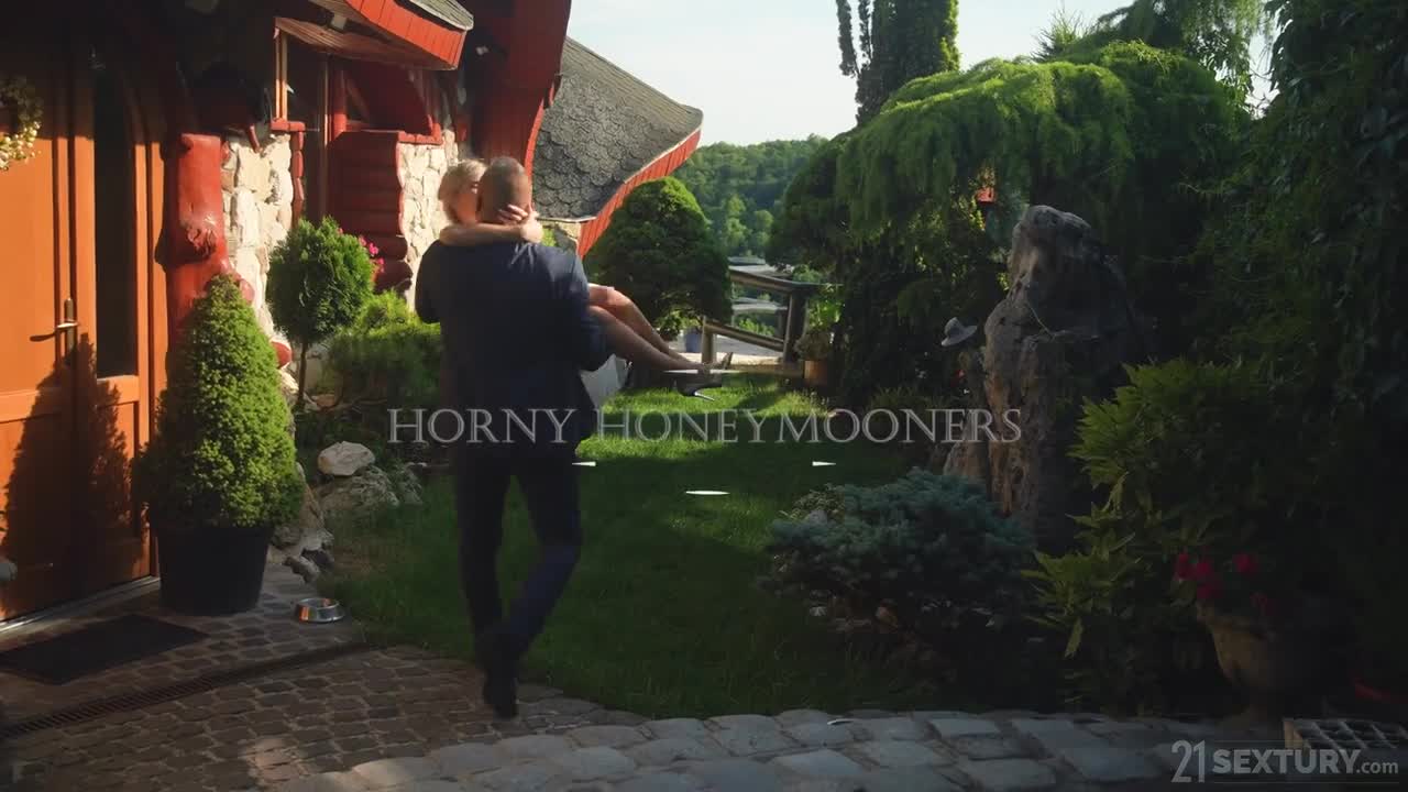 DPFanatics Candee Licious Horny Honeymooners - Porn video | ePornXXX