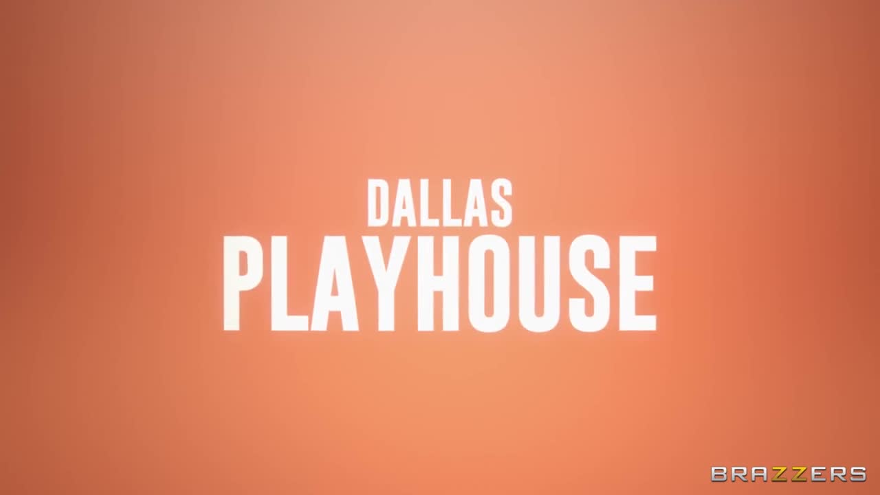 BrazzersExxtra Dallas Playhouse Sniff And Lick Face Sit - Porn video | ePornXXX