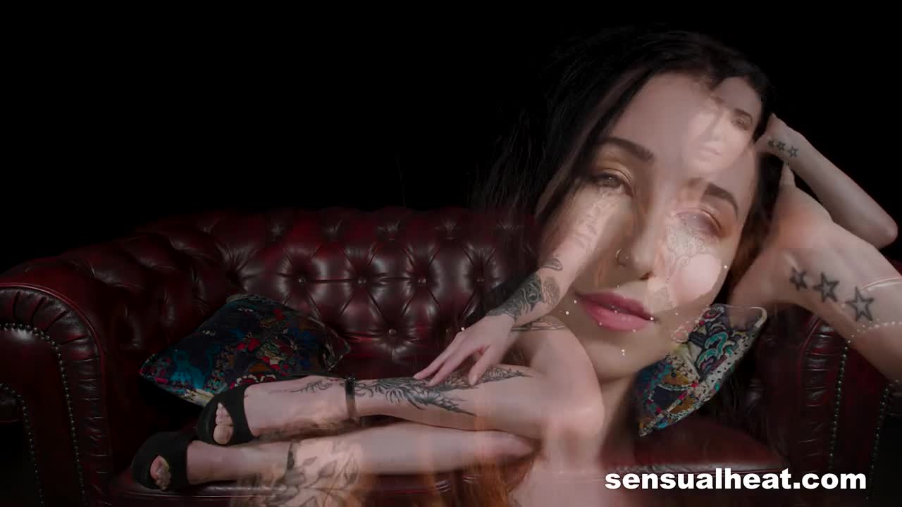 SensualHeat Esluna Love Being Naughty On The Couch - Porn video | ePornXXX