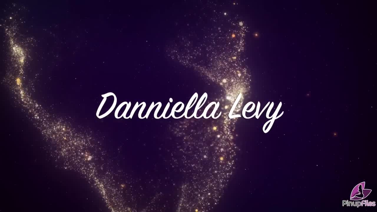 PinupFiles Danniella Levy Power Shower - Porn video | ePornXXX