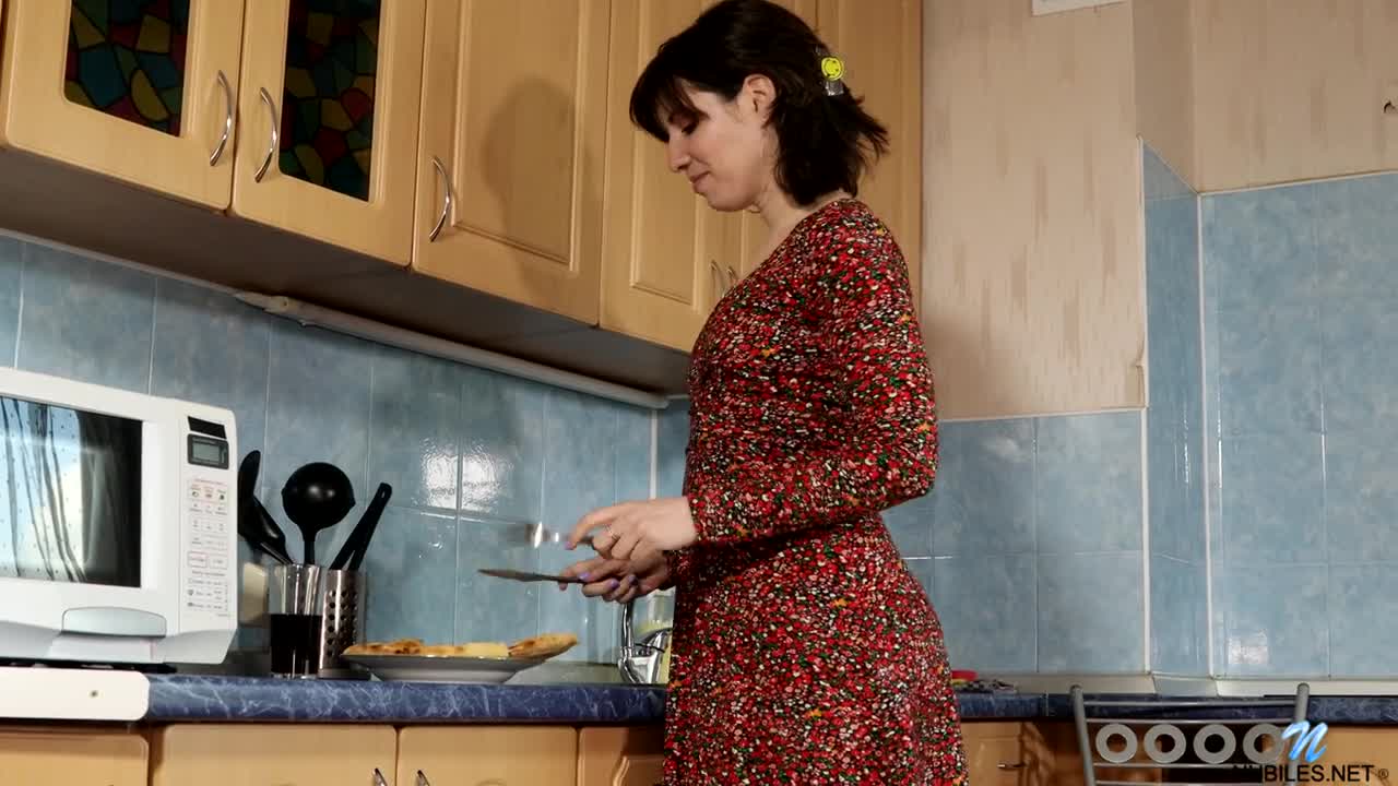 Nubiles Laura Palmer Pie - Porn video | ePornXXX