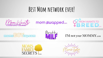 MomSwapped Kayla Paige And Skylar Snow Moms Movie Night