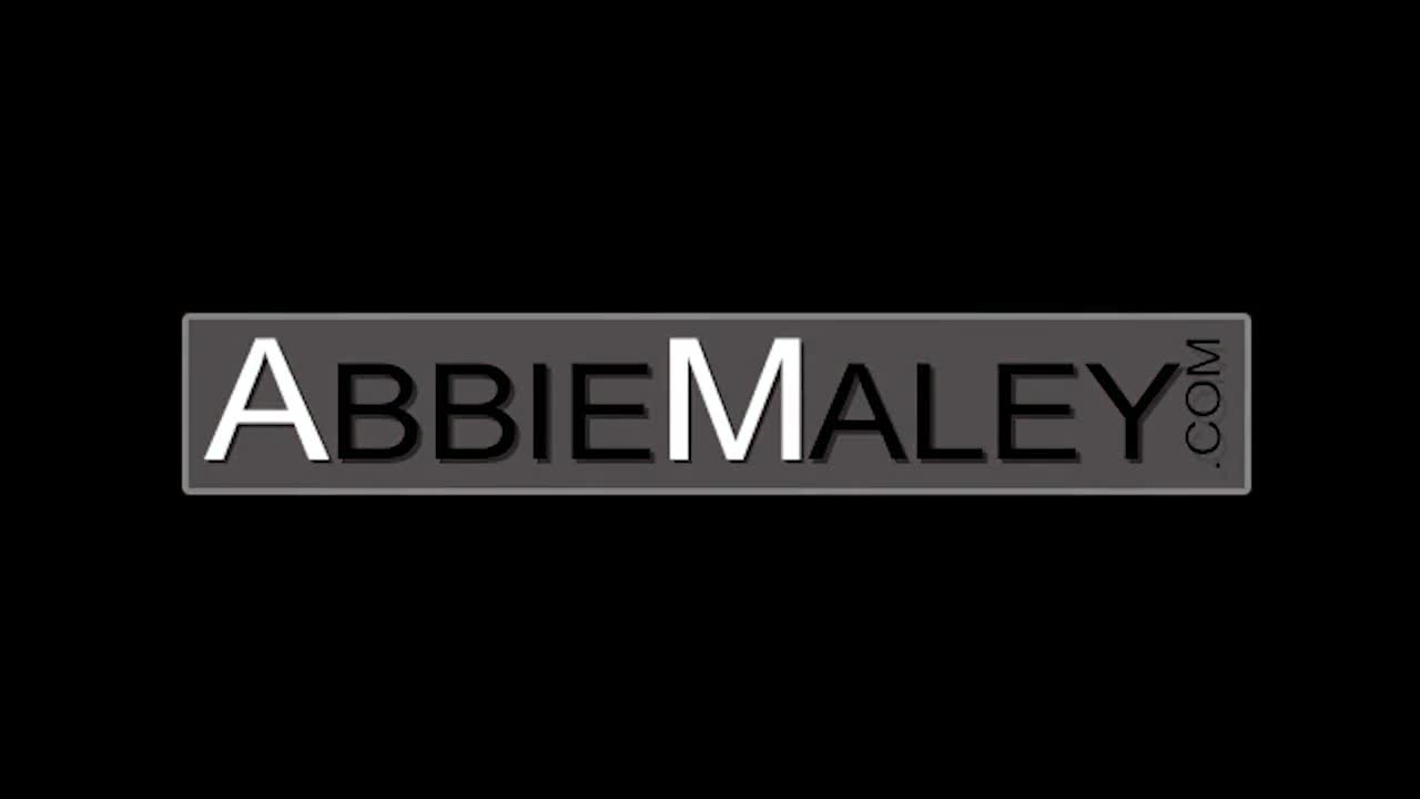 AbbieMaley Busy Babe Always Makes Time For Cock - Porn video | ePornXXX