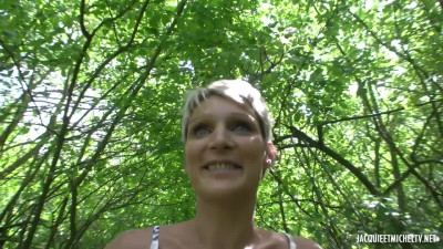 JacquieEtMichelTV Soizic Pig Games In The Woods FRENCH