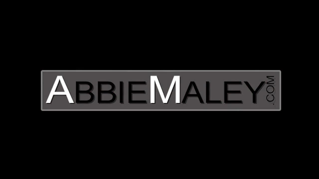 AbbieMaley Crazy Threesome With Riley Reid - Porn video | ePornXXX