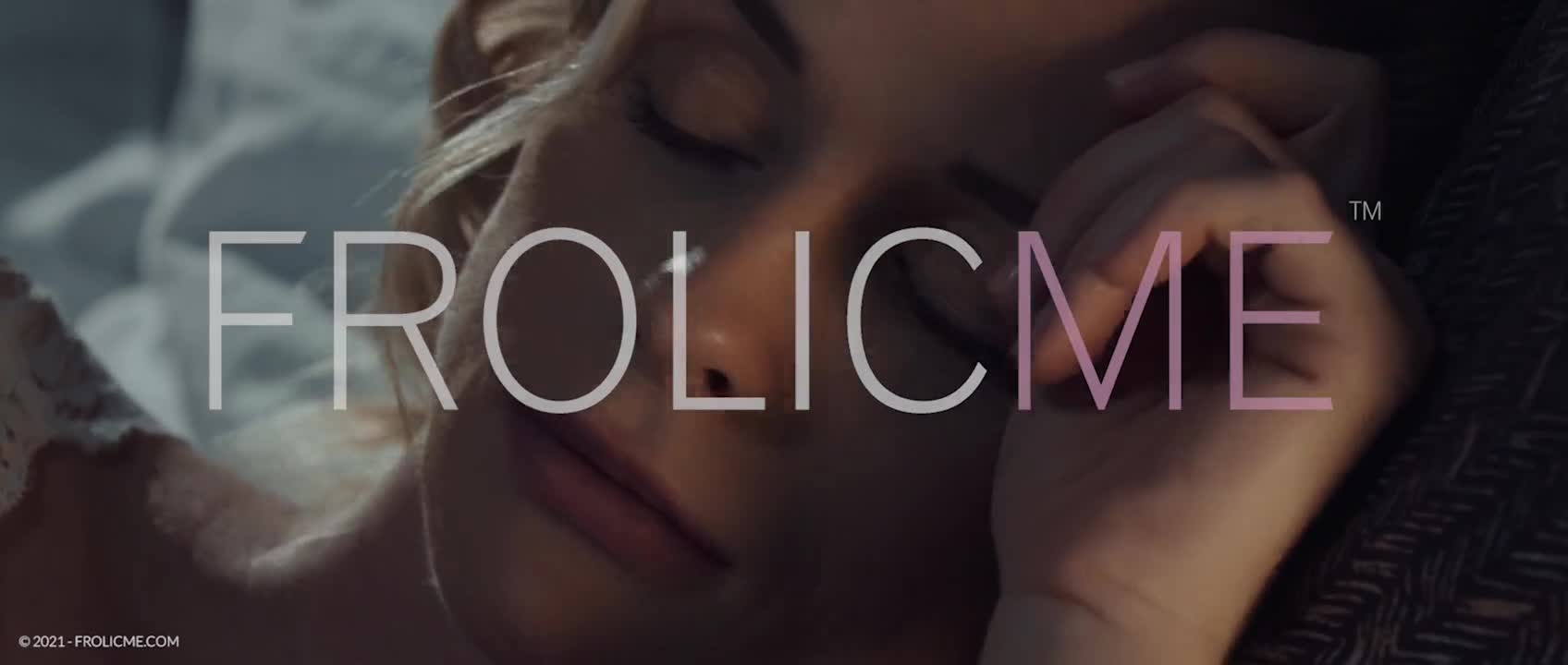 FrolicMe Vinna Reed Womanizer Fun - Porn video | ePornXXX