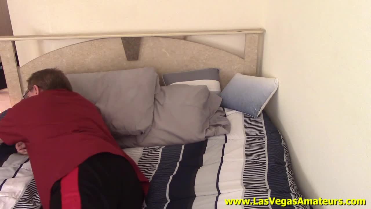 LasVegasAmateurs Minxx Marley Shows Her Stepdad Gerald Her New Vibrator And Eats Her Pussy - Porn video | ePornXXX