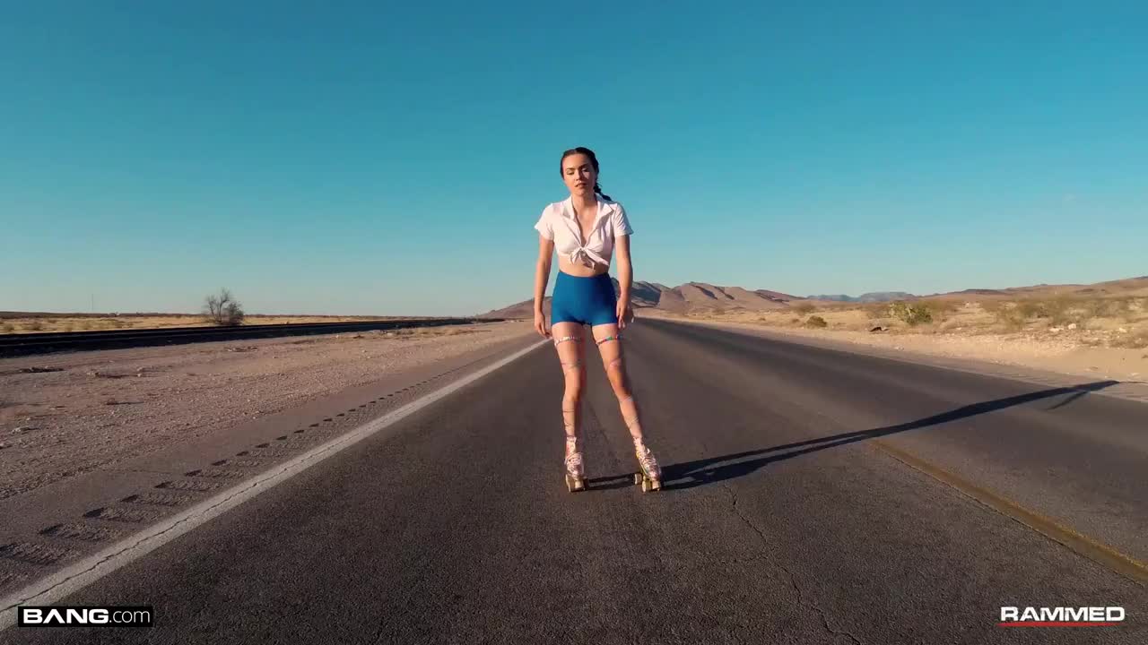 Bang Rammed Freya Parker Skates Her Way Into A Wild Fuck Sesh - Porn video | ePornXXX