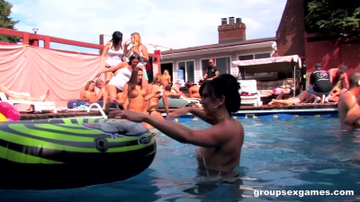 GroupSexGames Amazing Pool Orgy