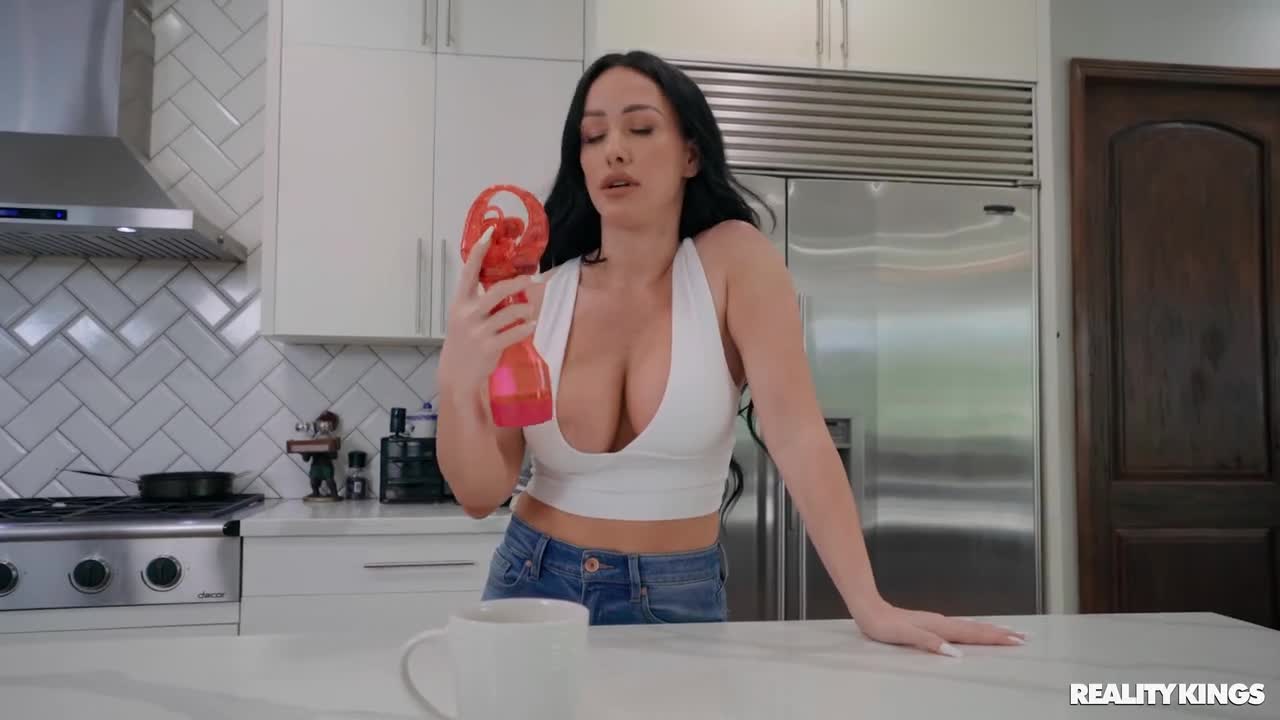 MilfHunter Jennifer White Hot MILF In The City - Porn video | ePornXXX