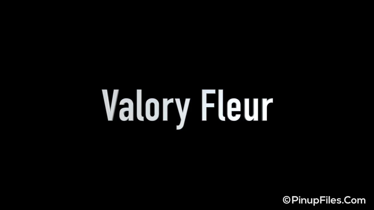 PinupFiles Valory Fleur Sexy Stairs - Porn video | ePornXXX