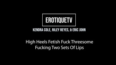 ErotiqueTVLive Kendra Cole And Riley Reyes