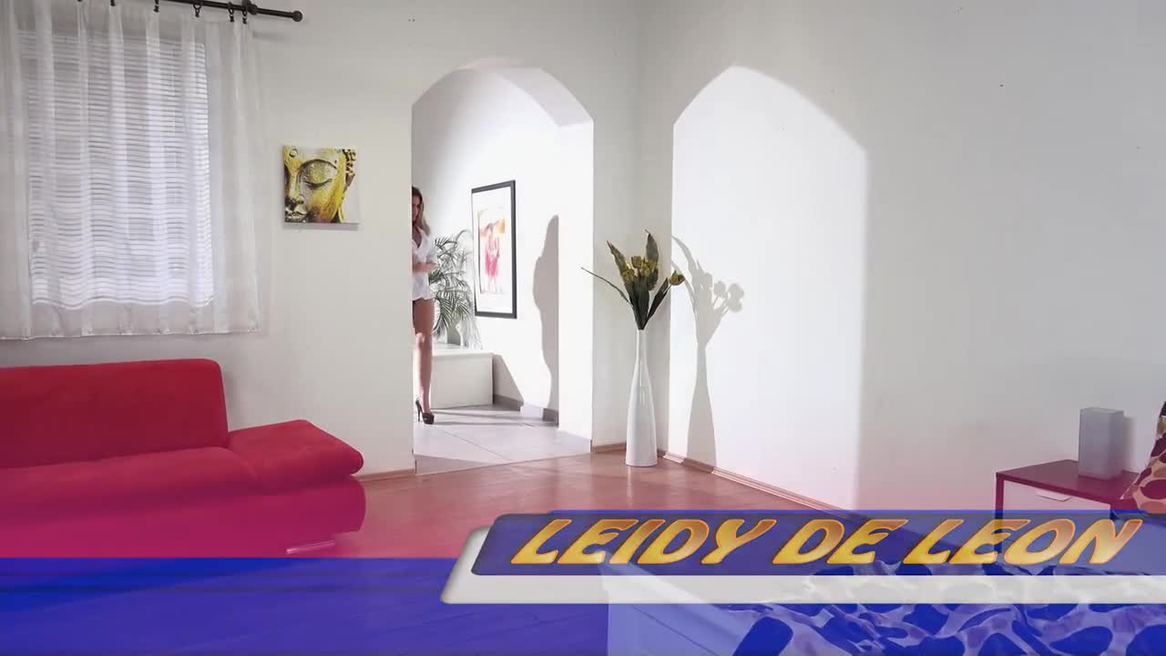 WetAndPuffy Leidy De Leon Leidy In Lace - Porn video | ePornXXX