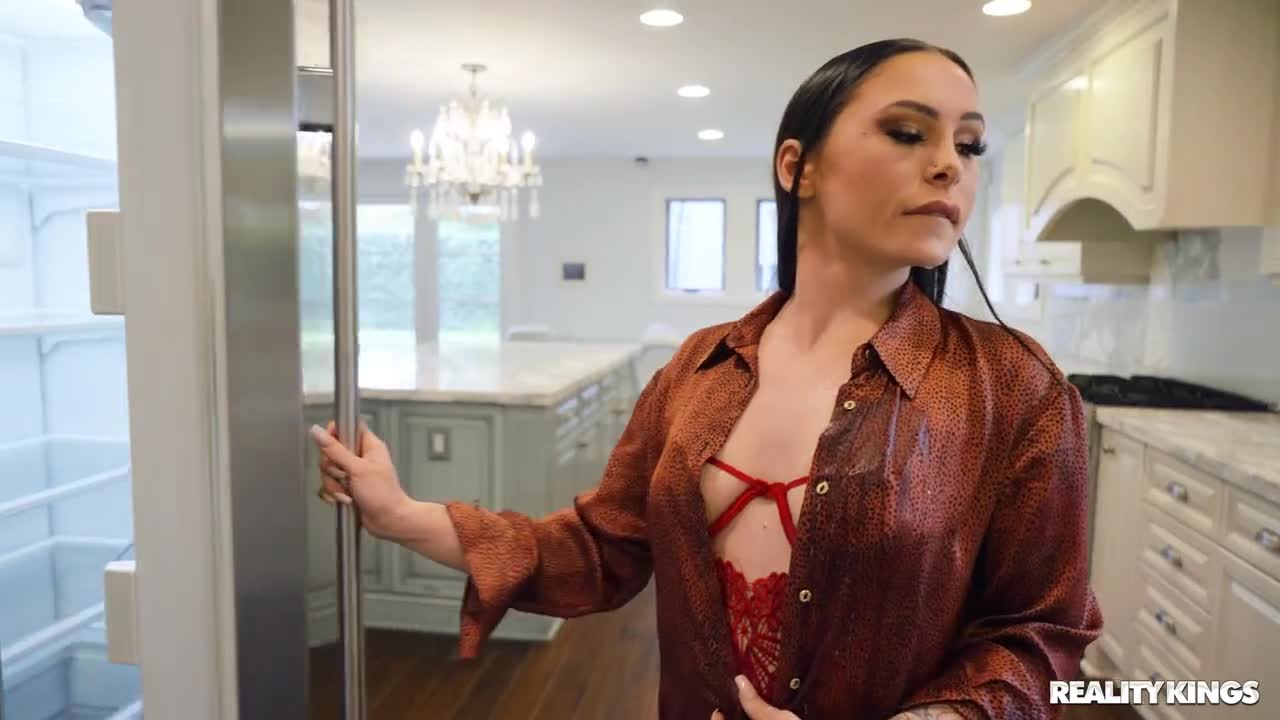 RKPrime Mia Moore All I Want For Valentines Is Dick - Porn video | ePornXXX