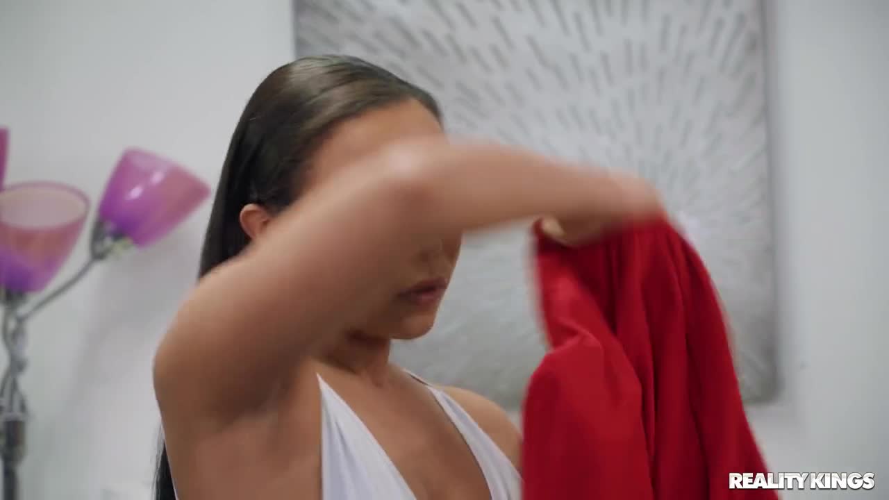 WeLiveTogether Adriana Maya And Natalie Porkman Make Out Artist - Porn video | ePornXXX