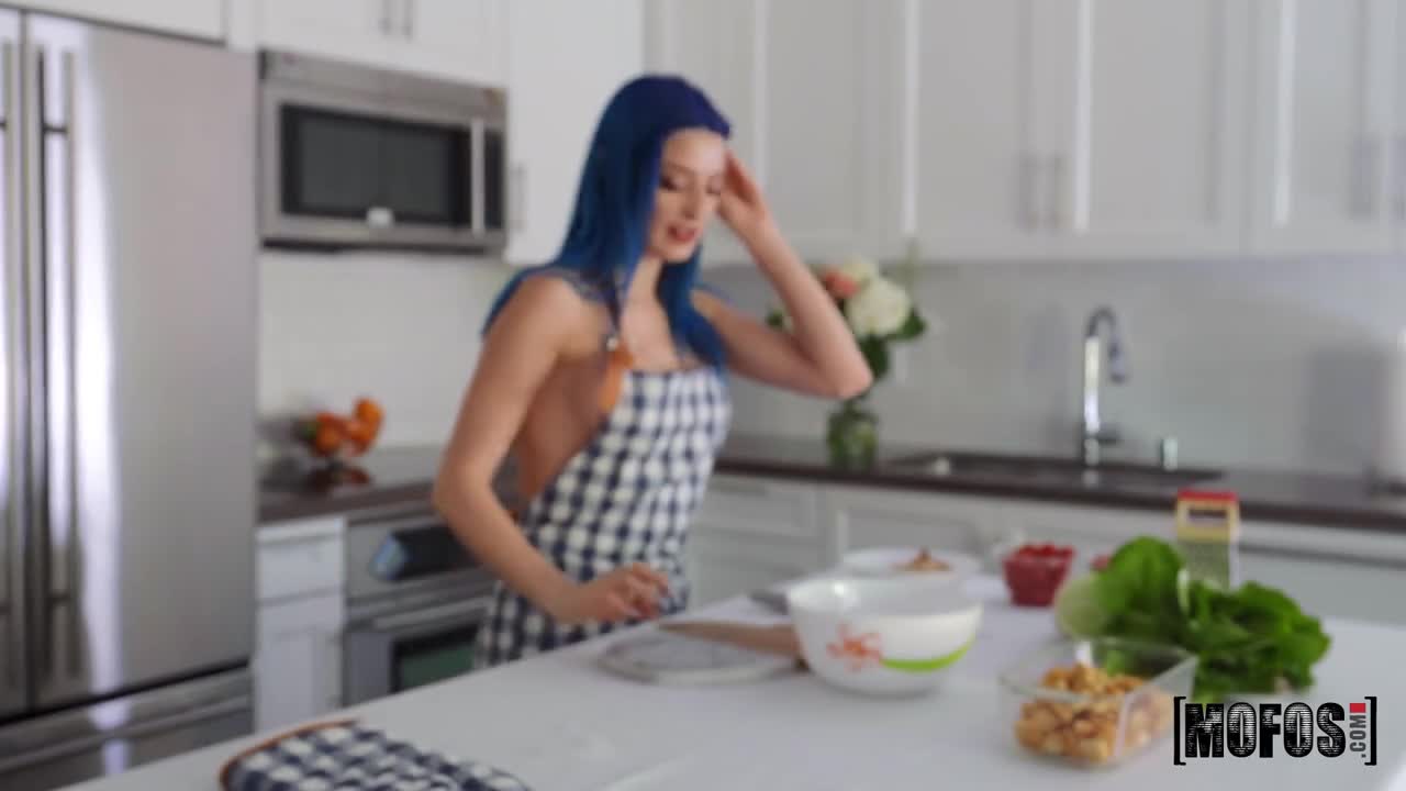 GirlsGonePink Aidra Fox And Jewelz Blu Jewelz Sexy Kitchen - Porn video | ePornXXX