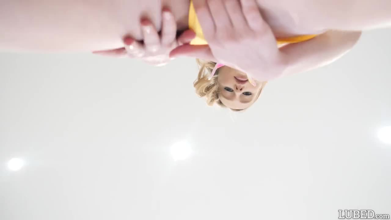 Lubed Alicia Williams Glistening Blonde - Porn video | ePornXXX