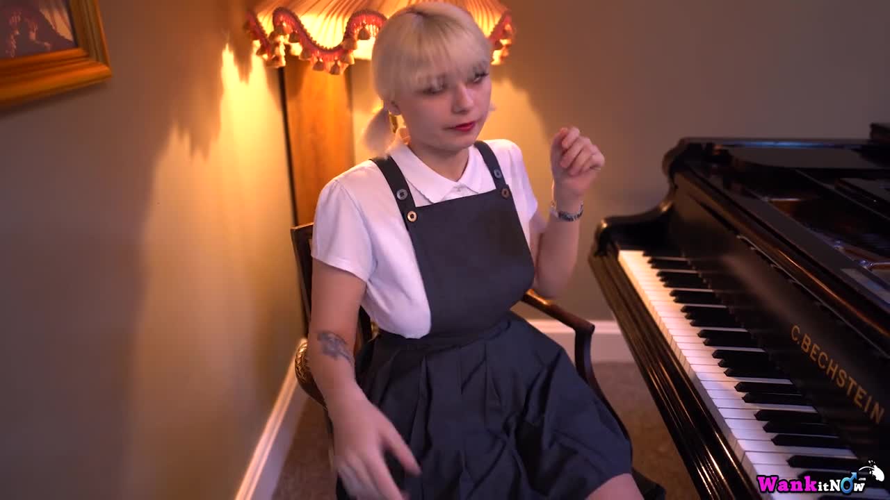 WankItNow Baby Dolliiy Pianists Penis - Porn video | ePornXXX