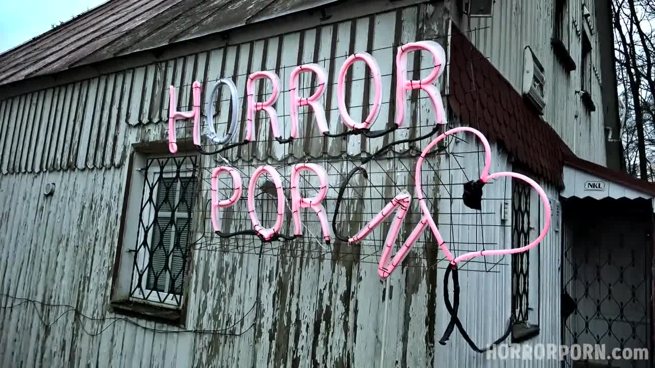 HorrorPorn E Freak House A ThreeTitted Whore WEIRD - Porn video | ePornXXX