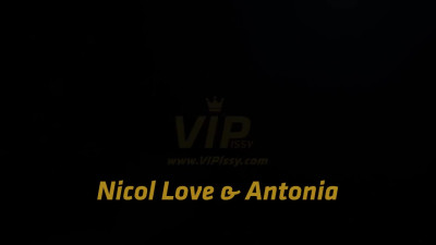 VIPissy Antonia Sainz And Nicol Love WRB